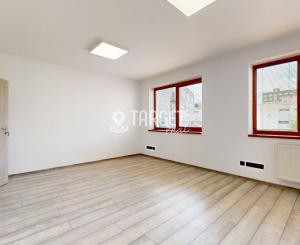 Na predaj, kancelárske priestory, 22m², Púchov