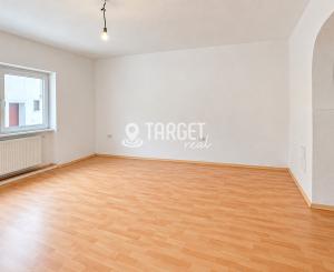TARGETreal | Na predaj rodinný dom s potenciálom, ktorý čaká na nový príbeh v Hornej Štubni, len pár minút od Turčianskych Teplíc
