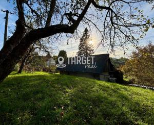 TARGETreal | Rodinný dom pri potoku, 979 m², Horná Štubňa