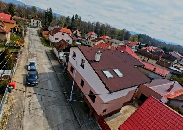 TARGETreal | Rodinný dom s dvomi bytovými jednotkami v srdci Turčianskych Teplíc – bývanie aj investícia v jednom