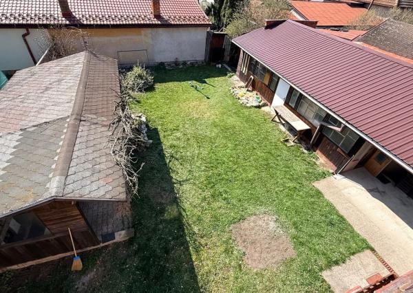 TARGETreal | Rodinný dom s dvomi bytovými jednotkami v srdci Turčianskych Teplíc – bývanie aj investícia v jednom