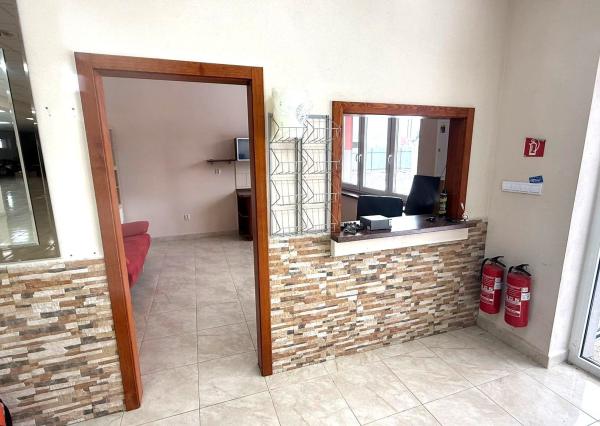 Na predaj komerčný objekt s výbornou dostupnosťou – sklad, showroom alebo predajná plocha (Diviaky, Turčianske Teplice)