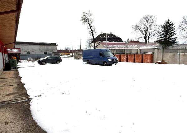 Na predaj komerčný objekt s výbornou dostupnosťou – sklad, showroom alebo predajná plocha (Diviaky, Turčianske Teplice)