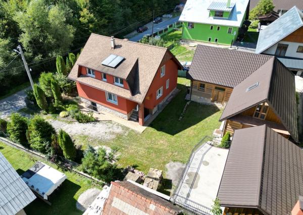 TARGETreal | Viacgeneračný rodinný dom v krásnej lokalite Terchová – Horná Tižina