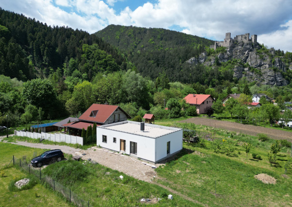 TARGETreal | Na predaj, nízkoenergetický bungalov, Nezbudská Lúčka