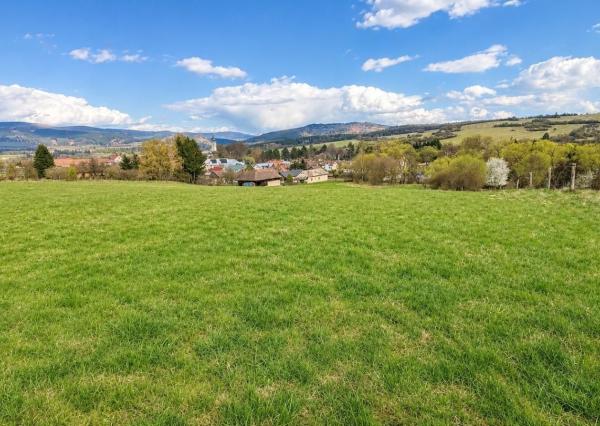 TARGETreal | Veľkorysý stavebný pozemok 1,2 ha v obci Sklené, okres Turčianske Teplice