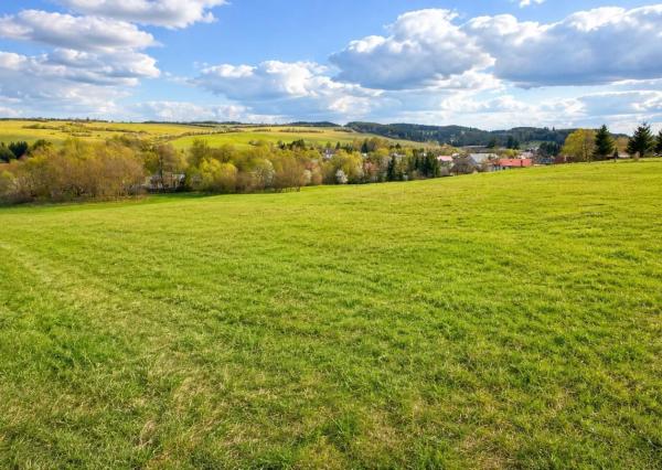 TARGETreal | Veľkorysý stavebný pozemok 1,2 ha v obci Sklené, okres Turčianske Teplice