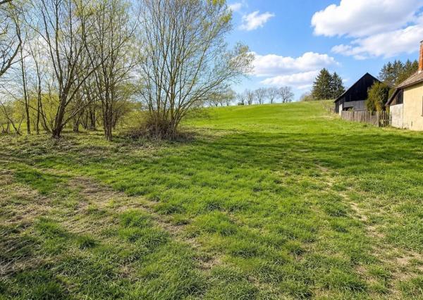 TARGETreal | Veľkorysý stavebný pozemok 1,2 ha v obci Sklené, okres Turčianske Teplice