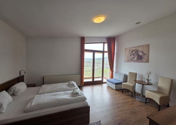TARGETreal |  NA PREDAJ!      Nádherný HOTEL PANORÁMA s reštauráciou a wellness  