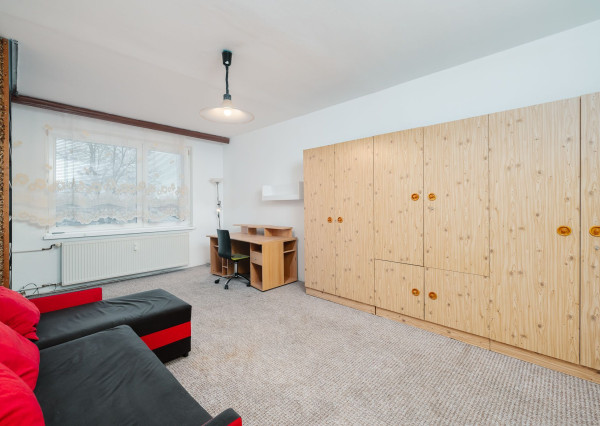 TARGETreal | Veľkometrážny 3-izbový byt s balkónom, 82 m2, v Turčianskych Tepliciach