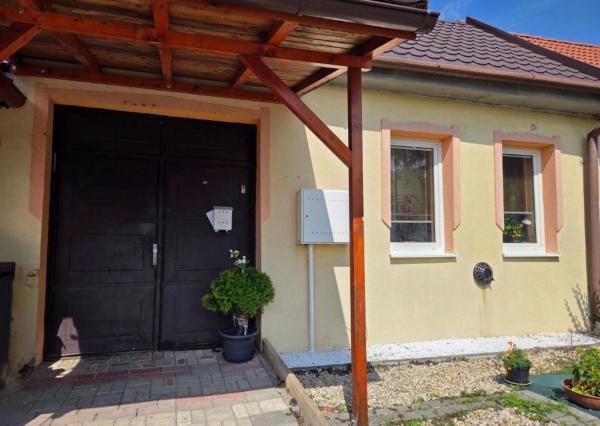 TARGETreal | Útulný dvojizbový rodinný dom v obci Červeník