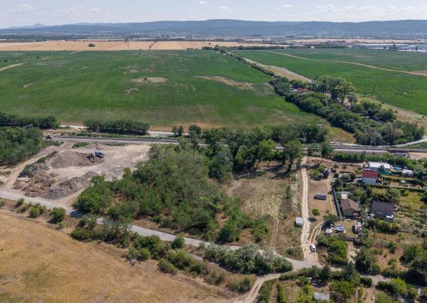 TARGETreal | Pozemky pre rodinné domy pri Devínskom jazere