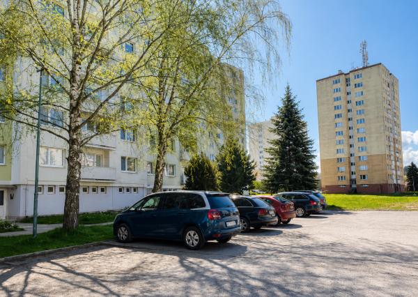 TARGETreal | Na predaj 3 izbový byt v Turčianskych Tepliciach – viac než 70 m² pohodlia bez ďalších investícií 