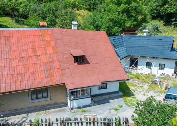 PREDAJ : banícka chalupa zo 17. storočia v srdci Španej Doliny – jedinečné miesto s neopakovateľnou atmosférou
