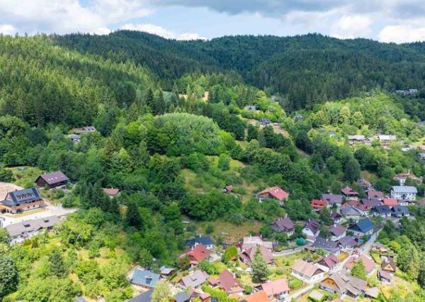 PREDAJ : banícka chalupa zo 17. storočia v srdci Španej Doliny – jedinečné miesto s neopakovateľnou atmosférou