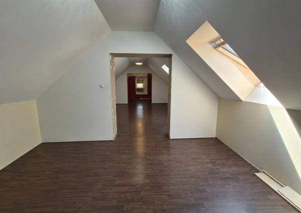 REZERVOVANÝ - TARGETreal | Rodinný dom pri potoku – Košeca
