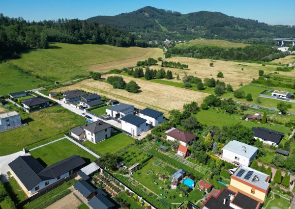 TARGETreal | Novostavba nadštandardného 5-izbového domu v Považskom Chlmci