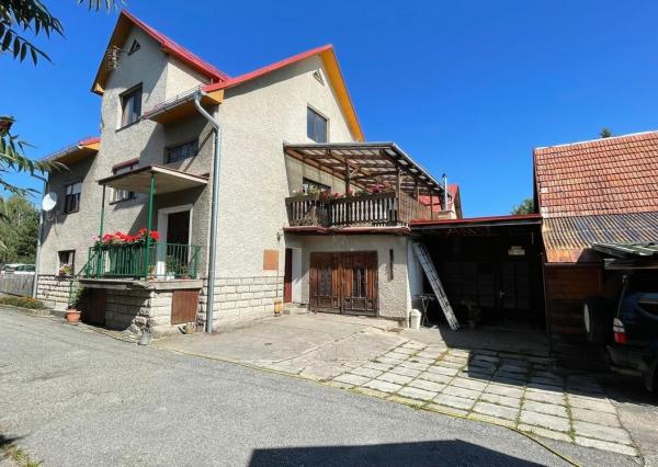 TARGETreal | Na predaj rodinný dom v Turčianskych Tepliciach, 6-izbový, 597 m2