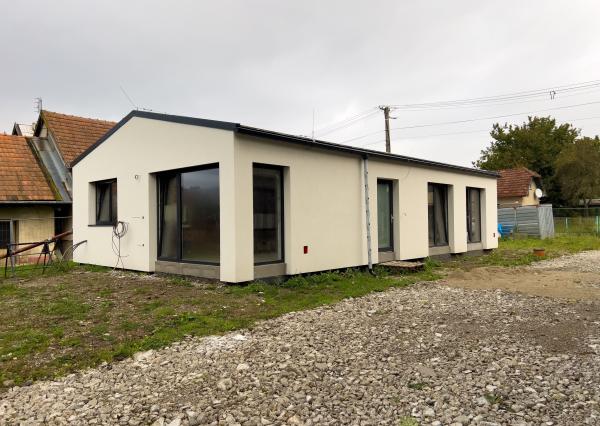TARGETreal | BÝVANIE PRI SUČIANSKEJ SKALE – Novostavba 4 izbového bungalovu