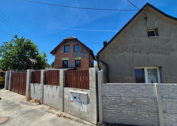 NOVÁ CENA - TARGETreal  PONÚKA NA PREDAJ – RODINNÝ DOM V OBCI KOŠECA