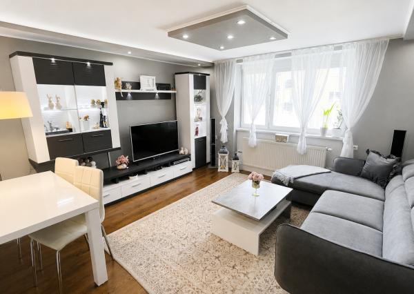 TARGETreal | 3-izbový byt s krbovou pecou v centre Turčianskych Teplíc | 74 m²