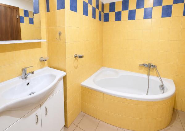 TARGETreal | 3-izbový byt s krbovou pecou v centre Turčianskych Teplíc | 74 m²