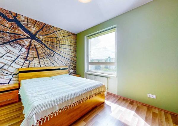 PRIESTRANNÝ 2-IZBOVÝ BYT S VEĽKÝM ZASTREŠENÝM BALKÓNOM – FONČORDA, WOLKEROVA ULICA