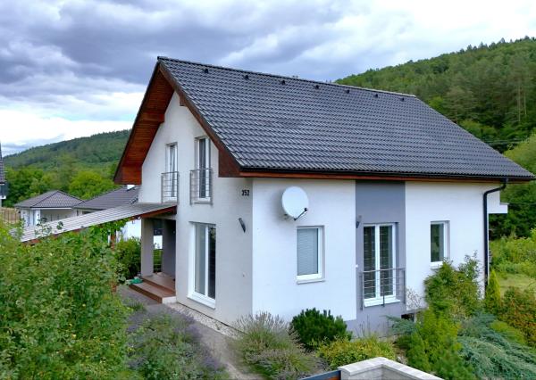 Rodinný dom s veľkou záhradou, Dolná Breznica