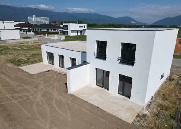 4-izbová novostavba | Polovica dvojdomu 122 m² s pozemkom o výmere 279 m² | Tomčany, Martin