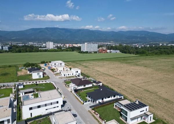4-izbová novostavba | Polovica dvojdomu 122 m² s pozemkom o výmere 279 m² | Tomčany, Martin