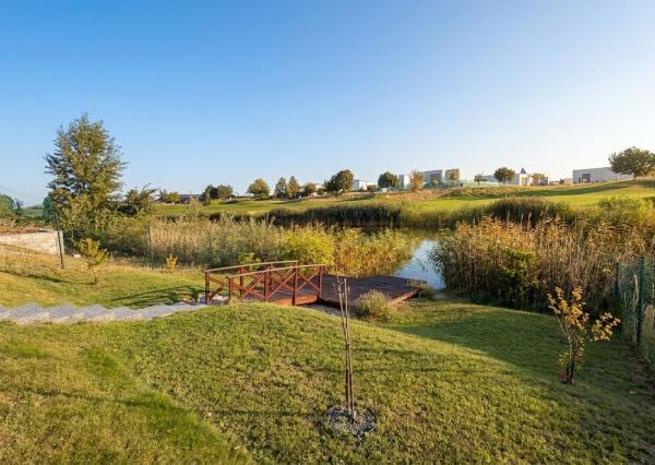 TARGETreal | Bývanie s vlastným vstupom do jazera v súkromnom areáli Green Residence