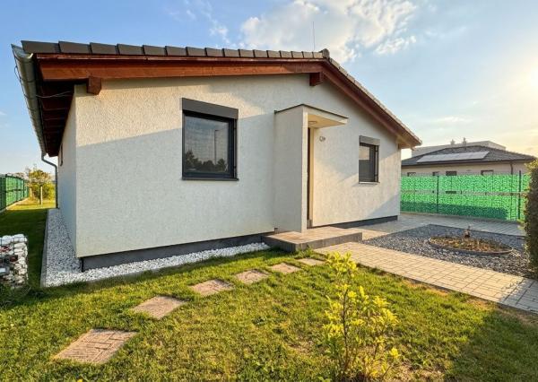 TARGETreal | Bývanie s vlastným vstupom do jazera v súkromnom areáli Green Residence