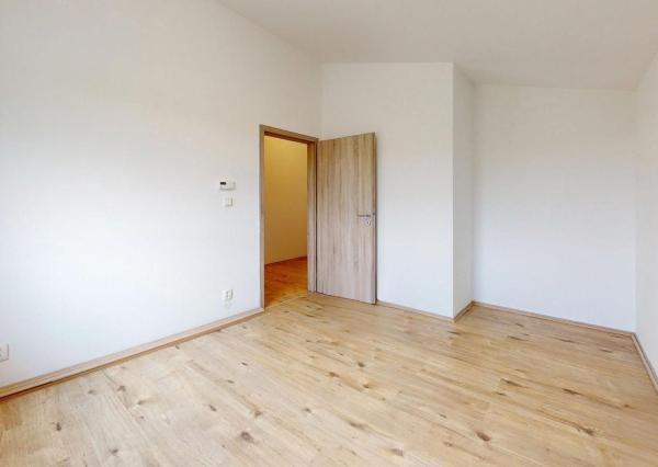 TARGETreal | Bývanie s vlastným vstupom do jazera v súkromnom areáli Green Residence