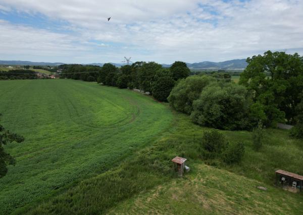 Stavebný pozemok 1000 m² s možnosťou úpravy výmery | Rovinatý, IS na hranici | Mošovce pri Turčianskych Tepliciach