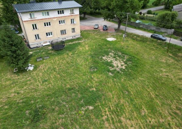 Stavebný pozemok 1000 m² s možnosťou úpravy výmery | Rovinatý, IS na hranici | Mošovce pri Turčianskych Tepliciach