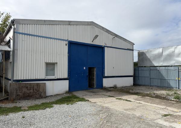 TARGETreal | Prenájom skladu 390 m² s kanceláriami –  ul. Kračiny | Martin 