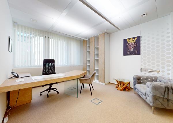 Kancelárie na prenájom, 21m2 až 49m2, Bratislava - Staré mesto