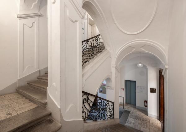 Na predaj, obchodné / kancelárske priesotory - 285,9m², Staré mesto 