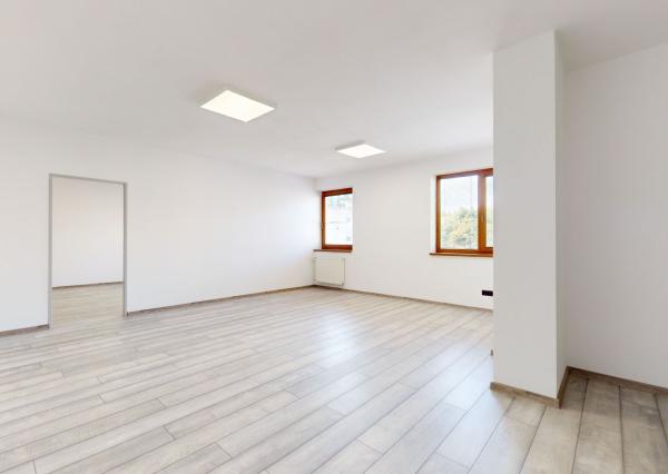Rezervované, kancelárske priestory, 54m², Púchov