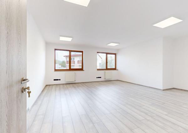 Na predaj, kancelárske priestory, 22m², Púchov
