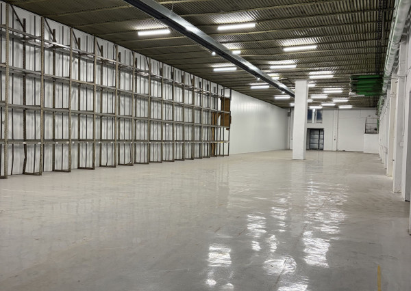 TARGETreal┃Prenájom skladových a logistických priestorov
