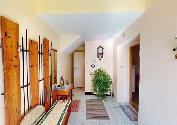 TARGETreal | 5-izbový rodinný dom s 1262 m2 rovinatým pozemkom, Nitrianske Pravno
