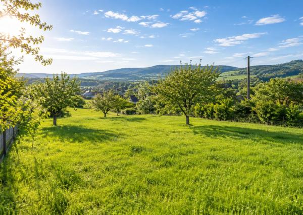 TARGETreal | Na predaj slnečný pozemok 990m2 v obci Prašník