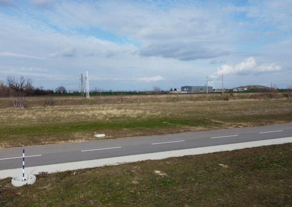 TARGETreal | NA PREDAJ: ATRAKTÍVNY KOMERČNÝ POZEMOK V PRIEMYSELNEJ ZÓNE TRNAVA-ZAVAR