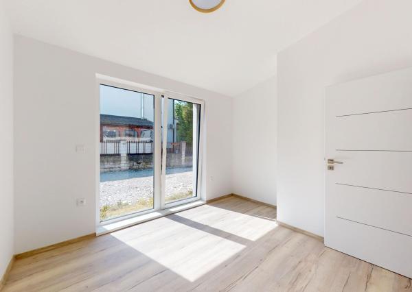 TARGETreal | BÝVANIE PRI SUČIANSKEJ SKALE – Novostavba 4 izbového bungalovu