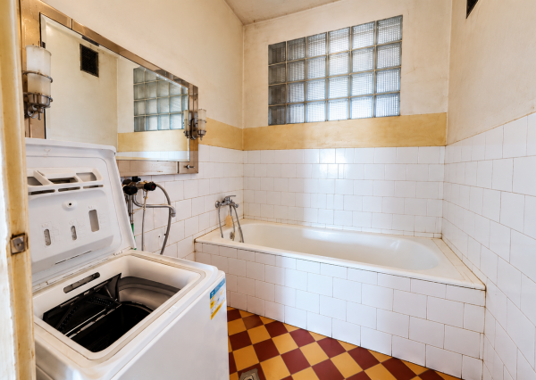 TARGETreal | NA PREDAJ: Mýtna: Rodinný dom s halou 233 m² a pozemkom 1 485 m²