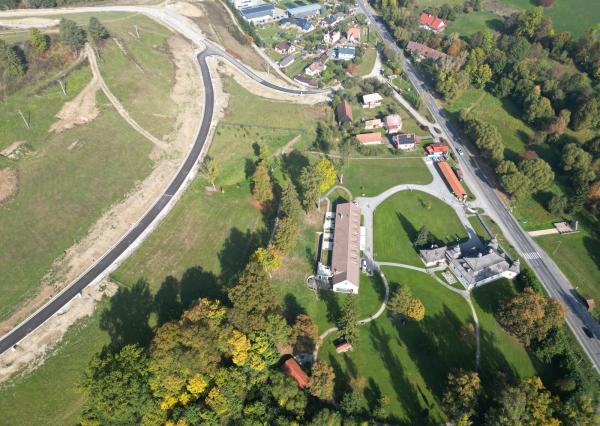 TARGETreal | PREDPREDAJ s 10% zľavou Slnečný stavebný pozemok - projekt Bývanie nad Kaštieľom vo Vyšnom Kubíne