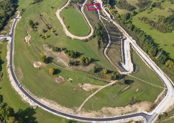 TARGETreal | PREDPREDAJ s 10% zľavou Slnečný stavebný pozemok - projekt Bývanie nad Kaštieľom vo Vyšnom Kubíne