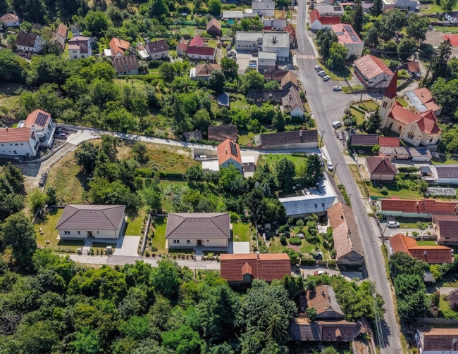 TARGETreal | Moderný 4i bungalov v srdci Borinky – bývanie, ktoré si dotvoríte podľa seba