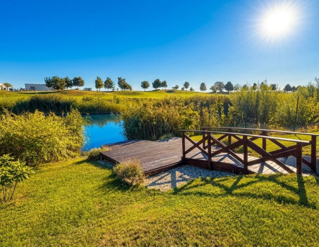TARGETreal | Bývanie s vlastným vstupom do jazera v súkromnom areáli Green Residence
